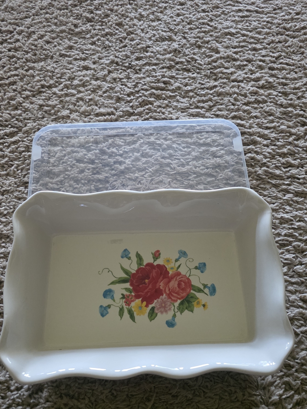 The Pioneer  Floral Ceramic Bakeware Dish with Clear Lid - Multicolor - Picture 4 of 8